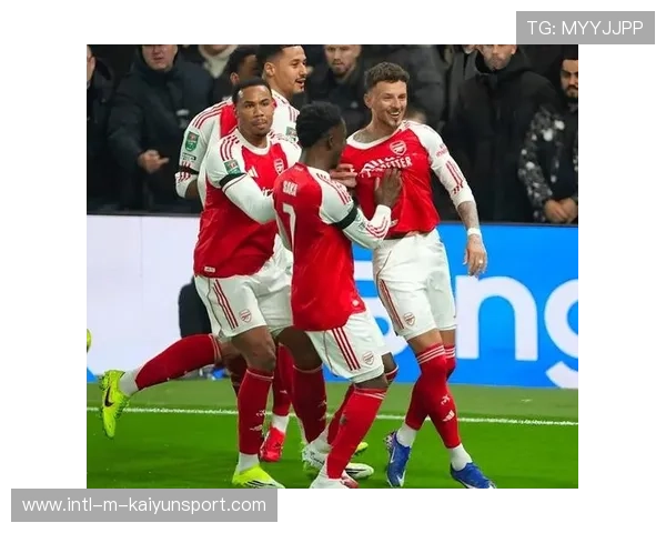 季后赛豪门对决：究竟谁是最后的王者？，豪门冠军足球最强阵容